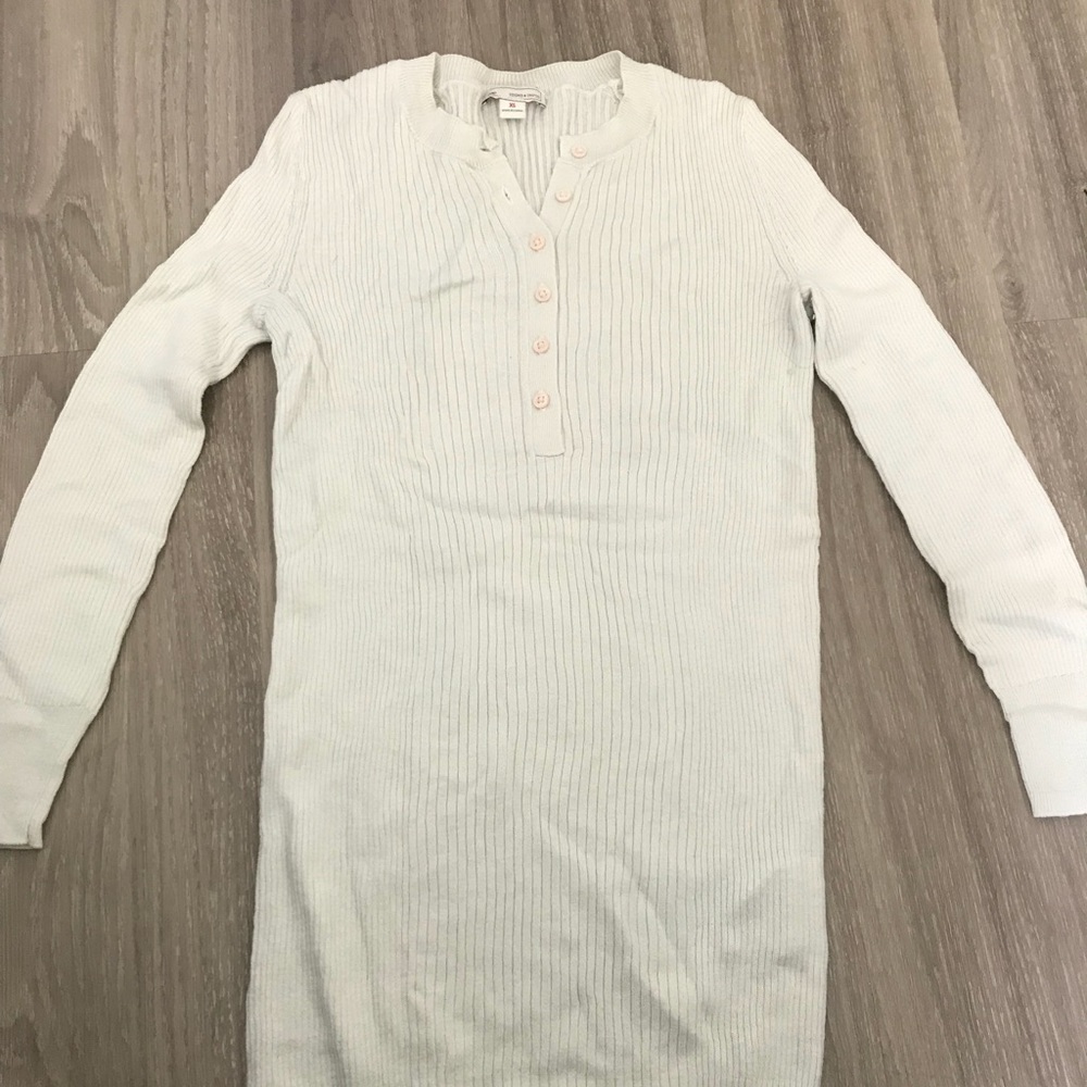 Fitted rib long sleeve top